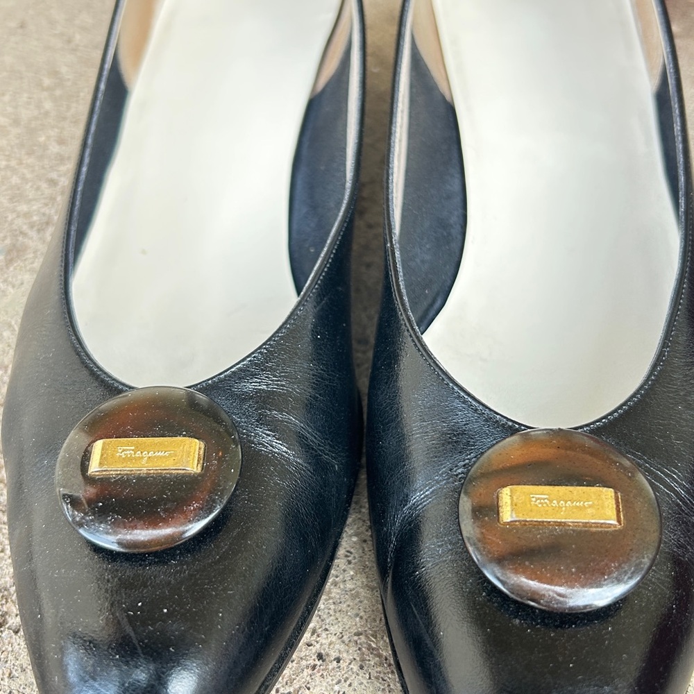 Salvatore Ferragamo Black Stiletto Heels Classic Pumps